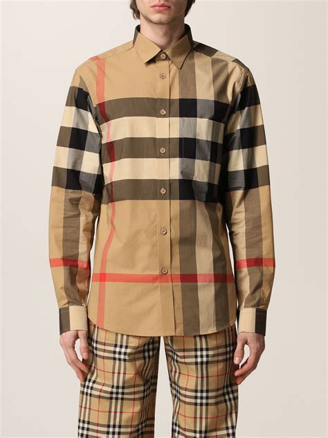 cambia burberry uomo